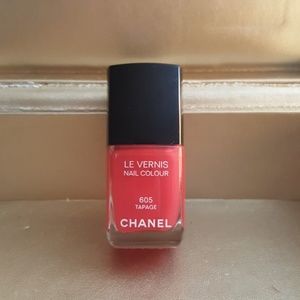 Chanel Nail colour Polish